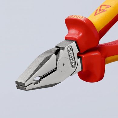 Combination flat-nose pliers of 180 mm VDE of special durability 02 06 180 KNIPEX
