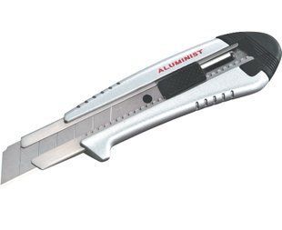 Нож сегментный Aluminist, 18мм, алюминиевый, автоматический фиксатор, пенал для запасных лезвий AC500S Tajima