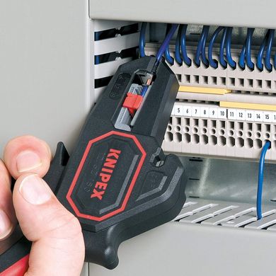 Инструмент для зачистки провода от 0,2 до 6,0 мм² с автоматической регулировкой 12 62 180 Knipex